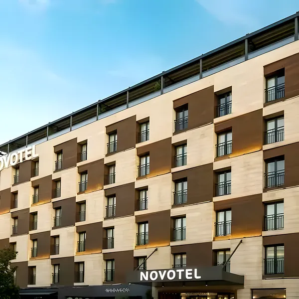 Karaköy Novotel Dış Cephe Boya ve Bakımı — Sonrası (1)