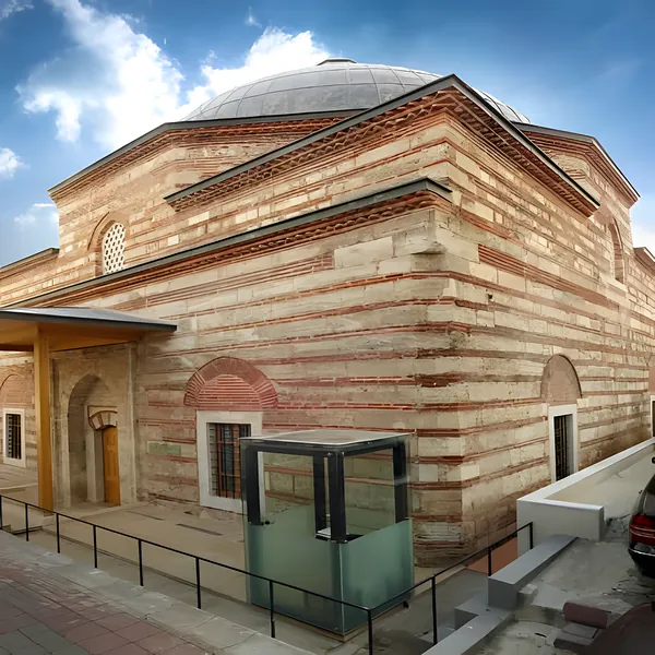 Kılıç Ali Paşa Hamamı Dış Ahşap Cila ve Hamam Boyası — Sonrası (1)