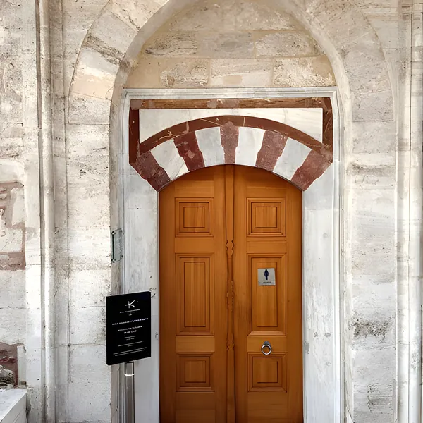 Kılıç Ali Paşa Hamamı Dış Ahşap Cila ve Hamam Boyası